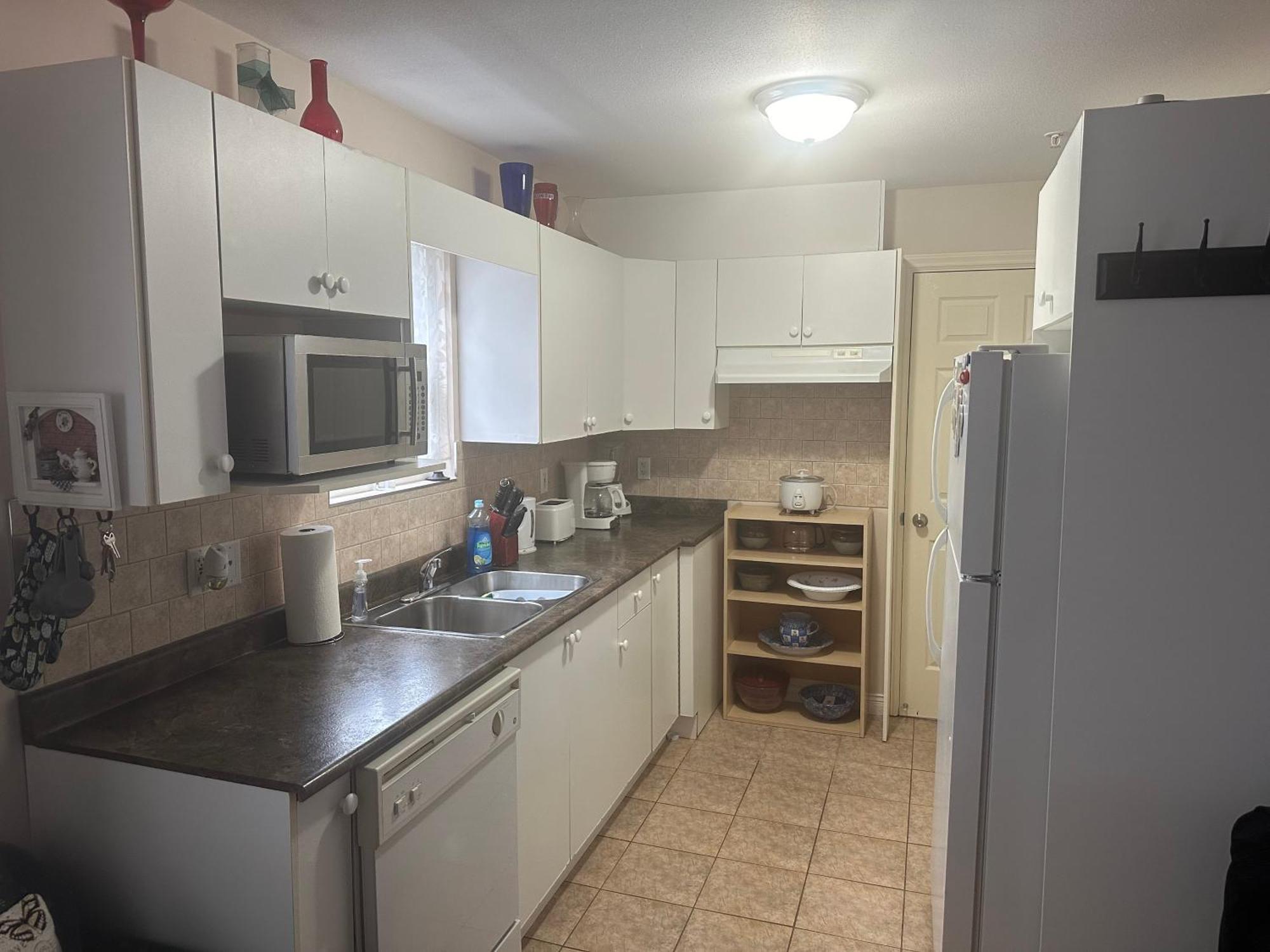 Clean And Quiet 2 Bdr 2 Bthr Private Entrance Entire Guests Suite Near Coquitlam Center Mall And Skytrain מראה חיצוני תמונה