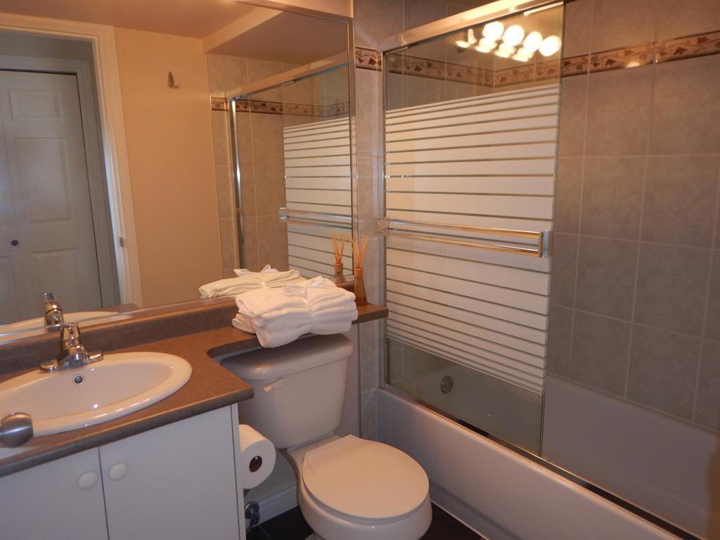 Clean And Quiet 2 Bdr 2 Bthr Private Entrance Entire Guests Suite Near Coquitlam Center Mall And Skytrain חדר תמונה