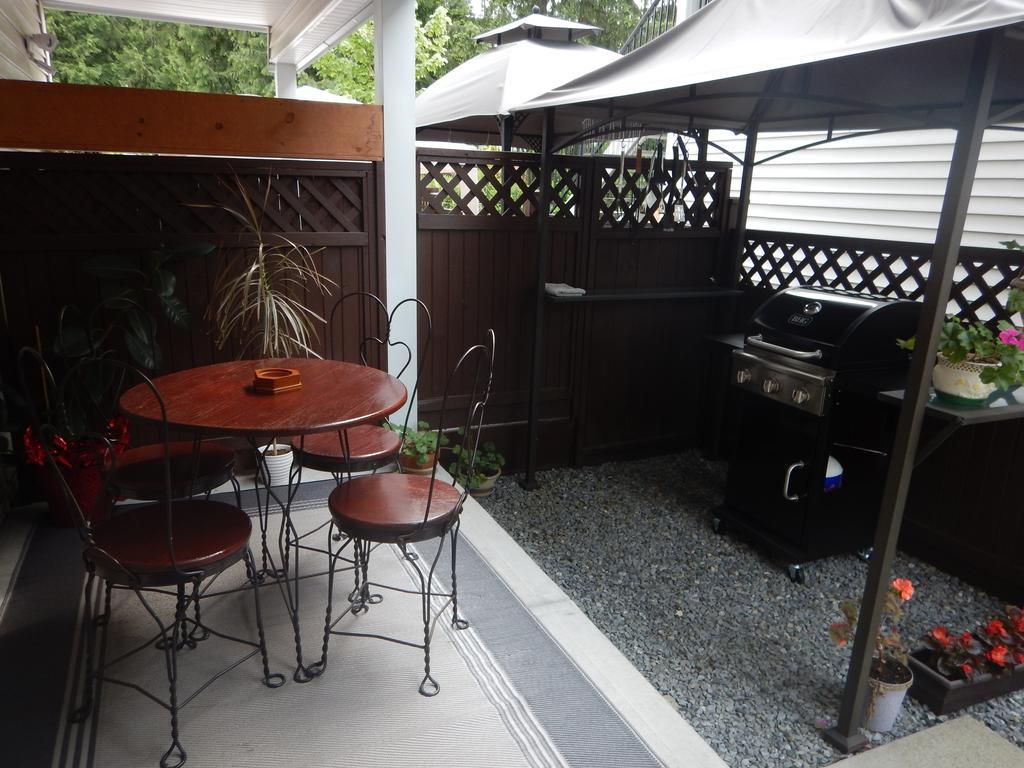 Clean And Quiet 2 Bdr 2 Bthr Private Entrance Entire Guests Suite Near Coquitlam Center Mall And Skytrain מראה חיצוני תמונה